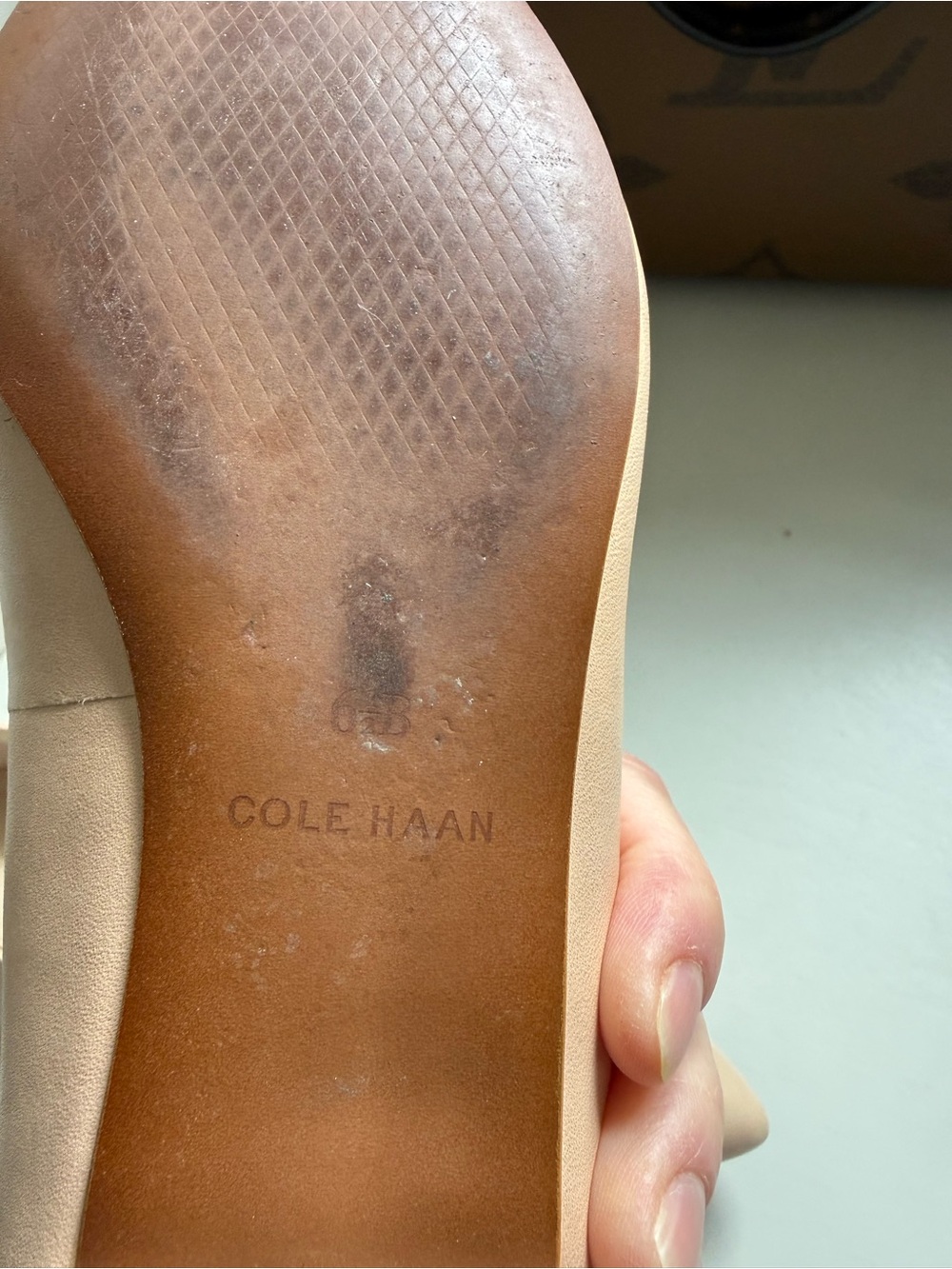 Cole Haan 6.5 Pointed Bow Flats - Picture 4 of 11